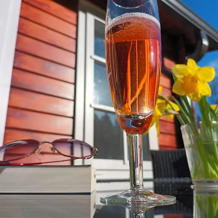 Salu Summer Semesterbostad *